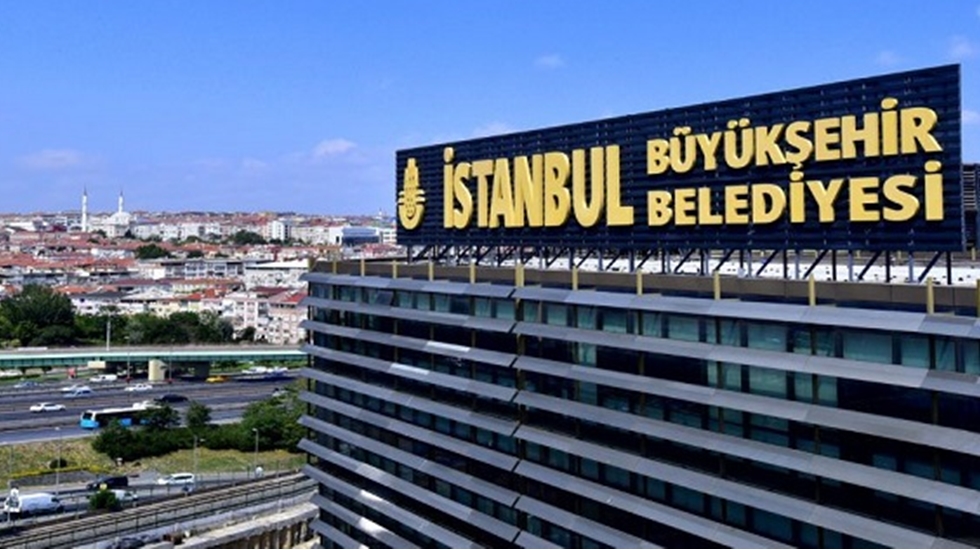 İBB’nin suç duyurusunda bulunduğu AKP'li vekile verilen burs için karar…