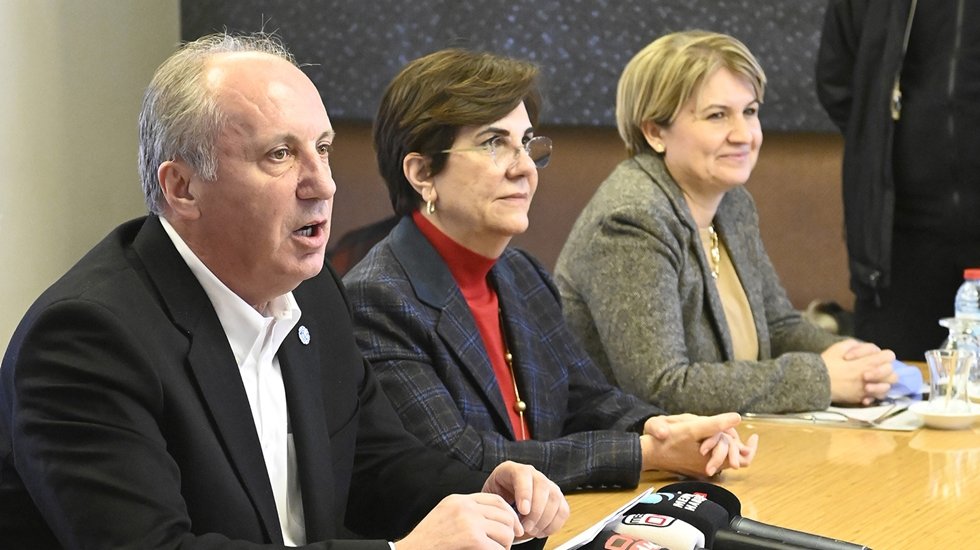 İnce: PKK&rsquo;lıyla fotoğraf &ccedil;ektireni kınıyorsunuz da FET&Ouml;&rsquo;c&uuml;yle &ccedil;ektireni niye kınamıyorsunuz?&rdquo;