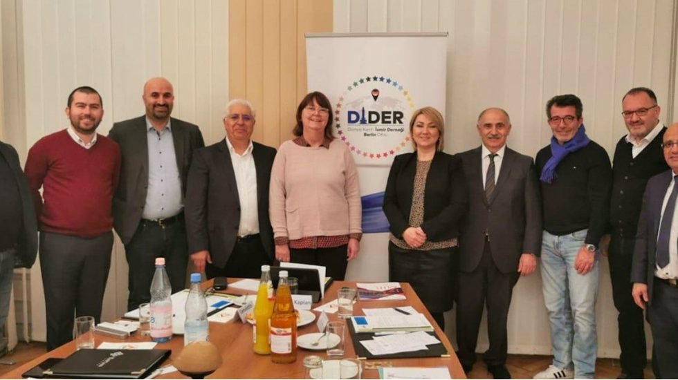 İzmir Tanıtım Ofisleri Başkanları Berlin&rsquo;de toplandı