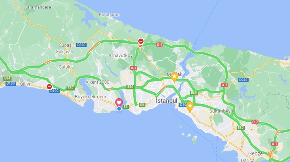 Kar geldi, trafik sorunu bitti!