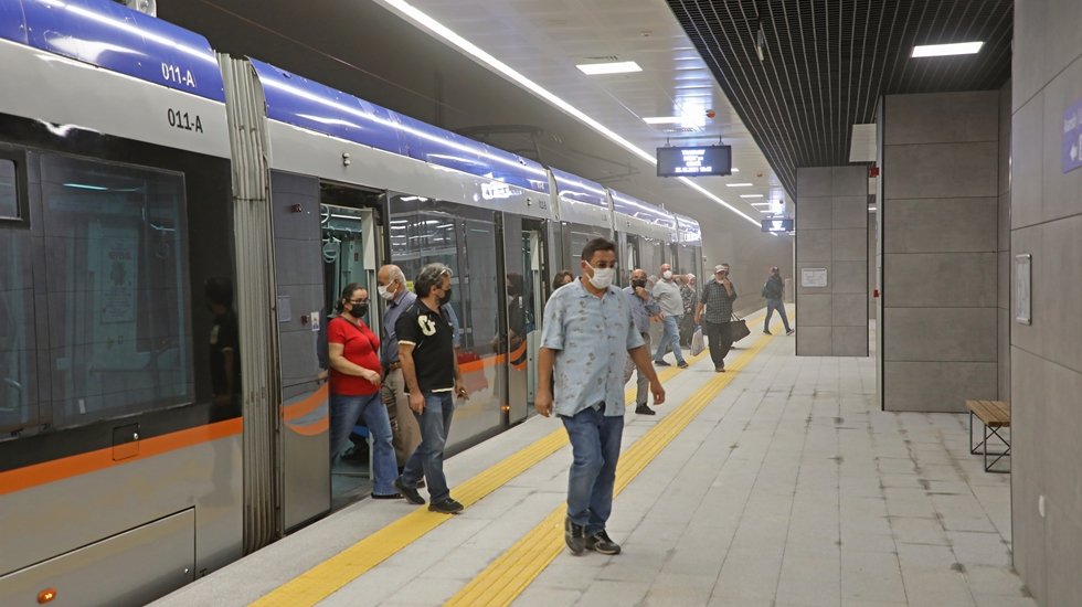 Raylı sistem toplu taşımada yeni tercih oldu