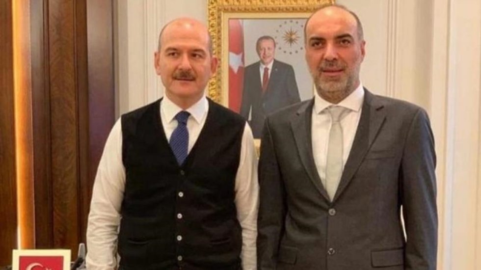 Soylu'nun Şeyhmus &Ouml;zkan'la fotoğrafına m&uuml;steşardan a&ccedil;ıklama geldi