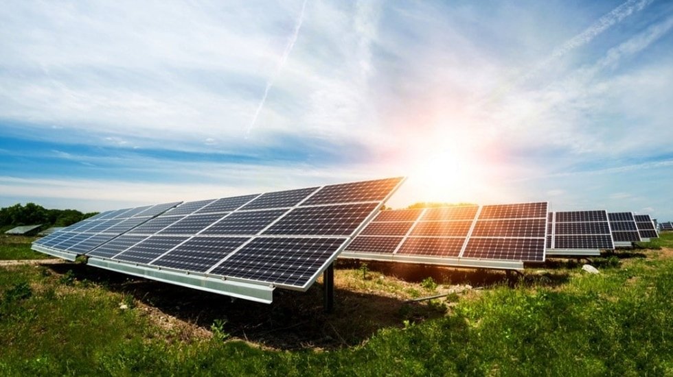 B&uuml;t&uuml;n d&uuml;nya kendi enerjisini &uuml;retmenin yollarını arıyor, ama biz&hellip;