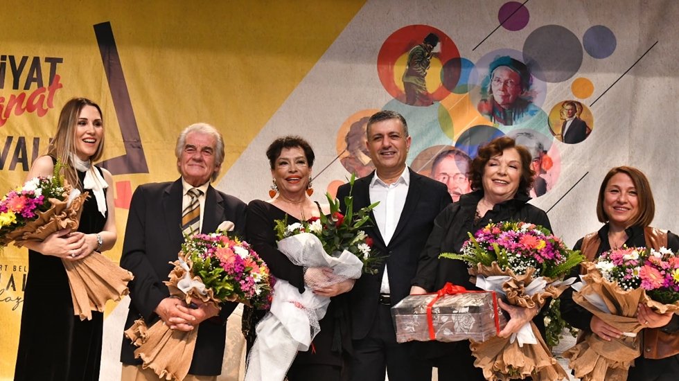 Yeşil&ccedil;am Yıldızları&rsquo;nın anıları Esenyurt&rsquo;ta canlandı