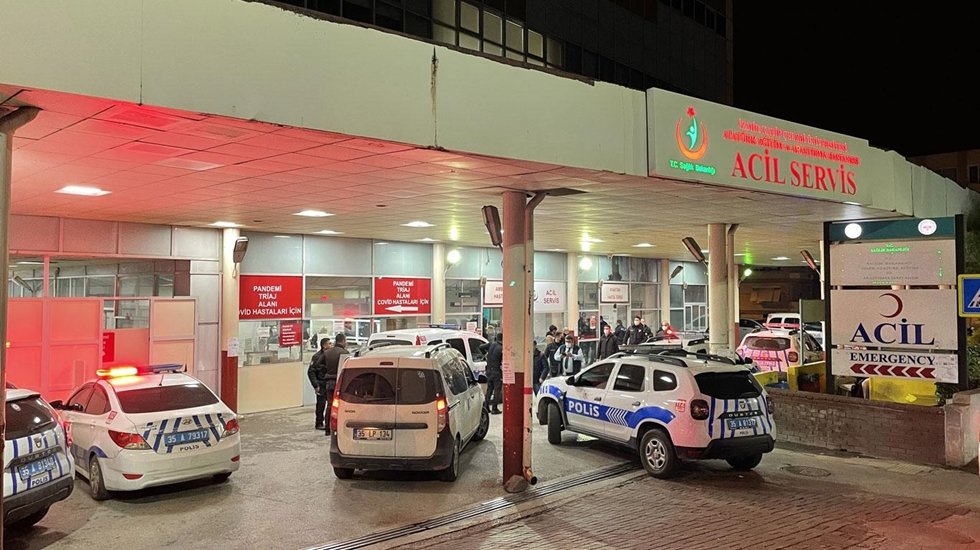 7 şoför ve 1 polis memuru, iki saldırgan tarafından bıçakla yaralandı!