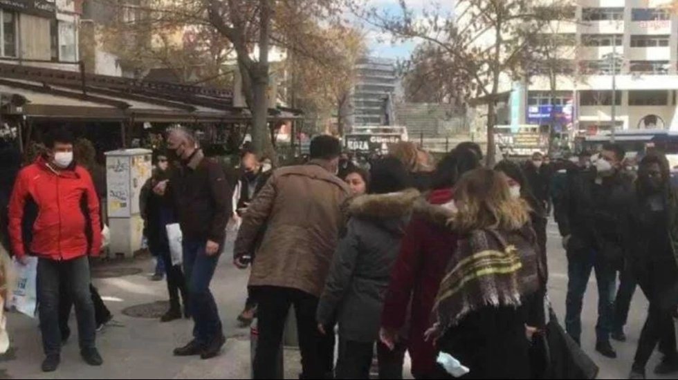 8 Mart'a &ccedil;ağrı yapmak isteyen kadınlara polis m&uuml;dahalesi