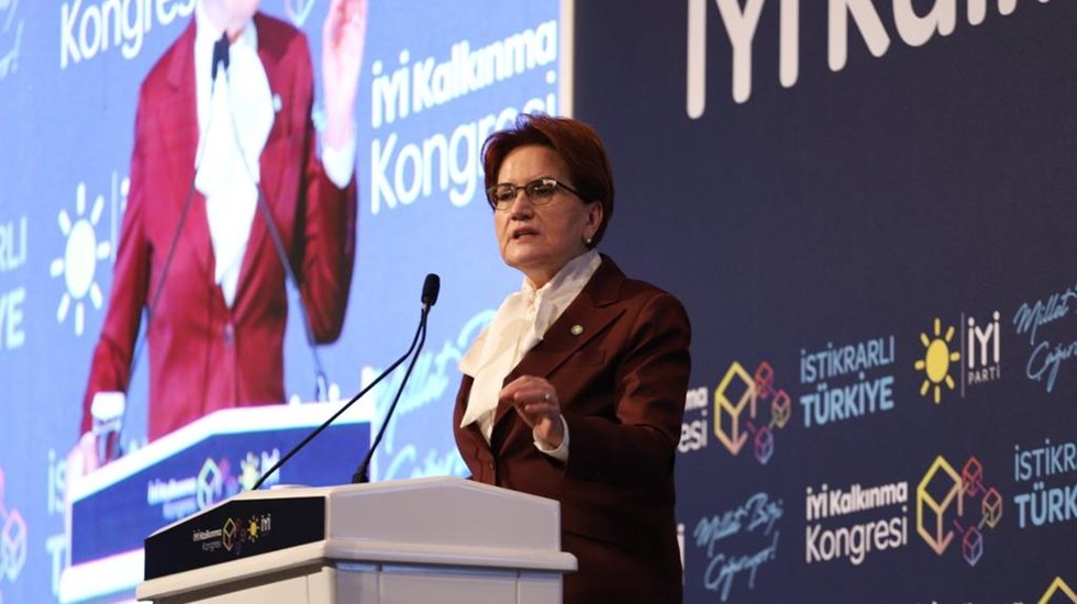 Akşener: "Bu kriz tarihe Erdoğan krizi olarak ge&ccedil;ecek"