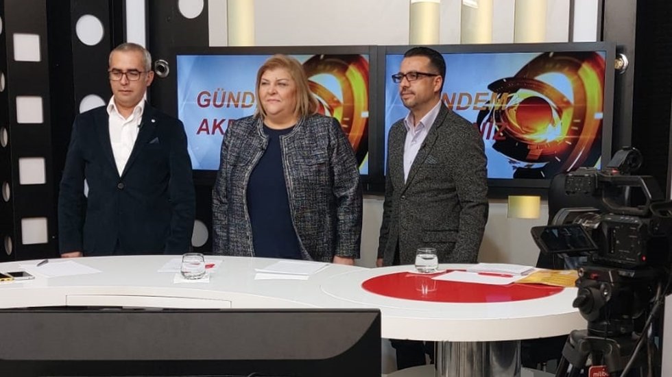 Başkan Erdem: "Koltuk değil ayakkabı eskiteceğiz. Laf değil icraat &uuml;retiyoruz"