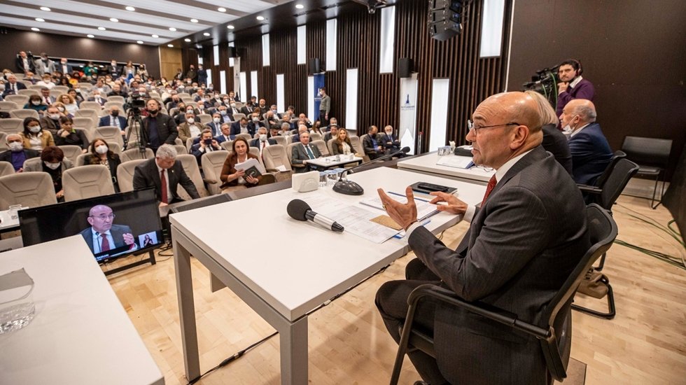 Başkan Soyer: "Elektrik fiyatlarında bir d&uuml;zenlemeye ihtiya&ccedil; var. D&ouml;rt g&ouml;zle onu bekliyoruz"