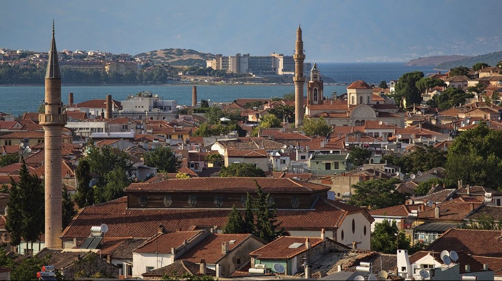 Girne ile Ayvalık kardeş şehir oldu