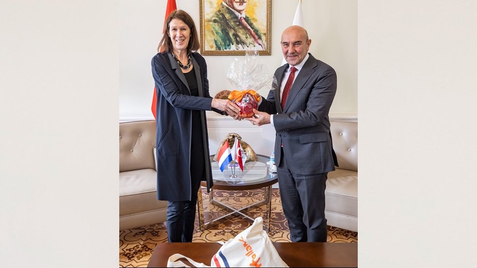 Hollanda ile İzmir arasında ArtsMap ile sanat k&ouml;pr&uuml;s&uuml;&hellip;