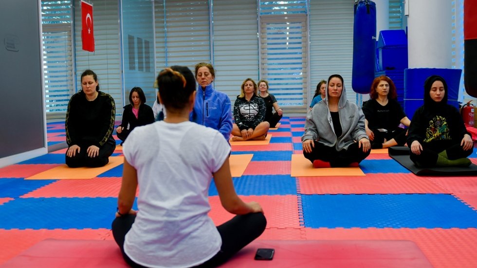 Kadınlar yoga ile stresten uzaklaşıyor