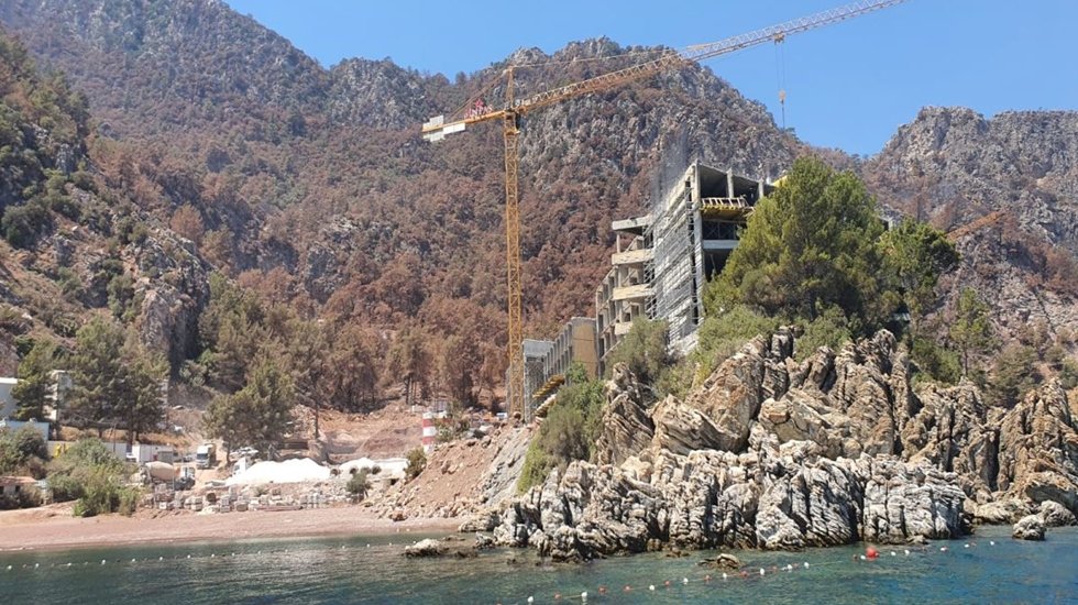 Marmaris'taki Otel ve devre m&uuml;lk projesine bilirkişi &ldquo;dur&rdquo; dedi.