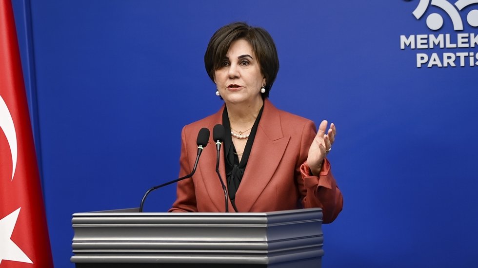 Usluer: Siyasal İslamla amasız fakatsız m&uuml;cadele edeceğiz