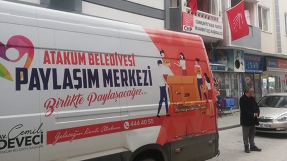 Pasaport&ccedil;u belediye şimdi de Hayır &Ccedil;arşısı&rsquo;na savaş a&ccedil;tı