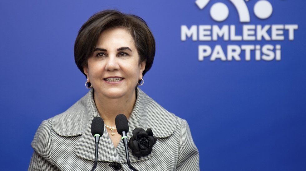 Usluer: &ldquo;Sadece son bir ayda 4 bin 800 kişi yaşamını kaybetti. Cehaletiniz &ouml;ld&uuml;r&uuml;yor"