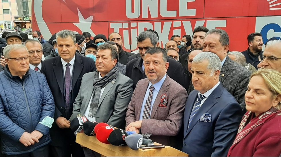 Ağbaba: &ldquo;G&uuml;len yetiştiriyor, Erdoğan Bakan yapıyor&rdquo;