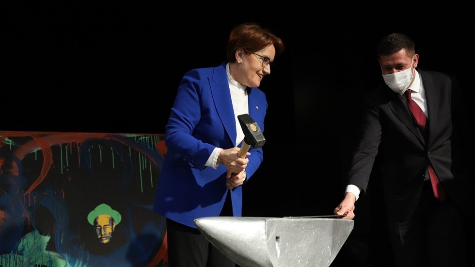 Akşener'den Nevroz a&ccedil;ıklaması: &ldquo;Birbirimizin farklılıklarına saygı duymalıyız&rdquo;