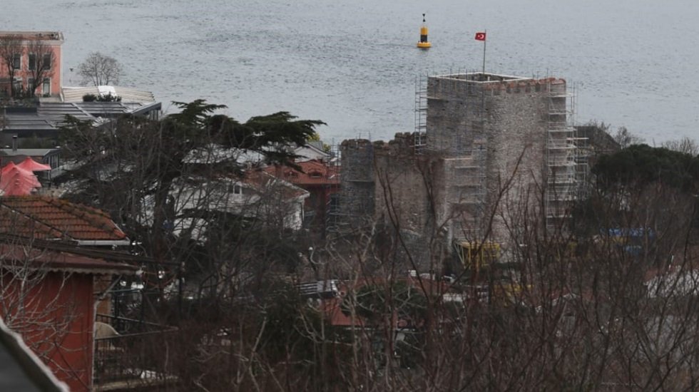 Anadolu Hisarı’nın surları güçlendiriliyor