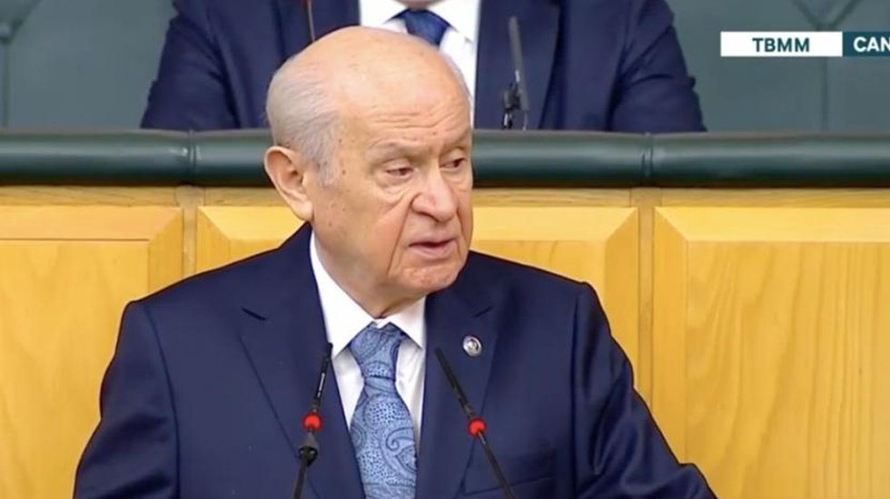 Bah&ccedil;eli: &ldquo;Akaryakıt ve yağ kuyruğundan s&ouml;z eden keneler asıl siz s&ouml;yleyin kimin kuyruğu oldunuz&rdquo;