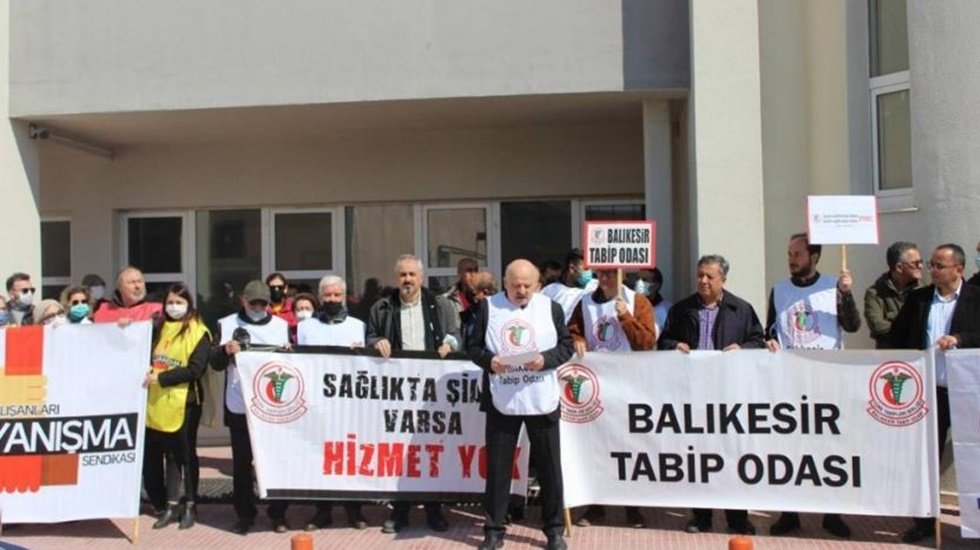 Balıkesir Tabip Odası: &ldquo;Meslektaşlarımızı onurlu ve duruşları nedeni ile kutluyoruz&rdquo;