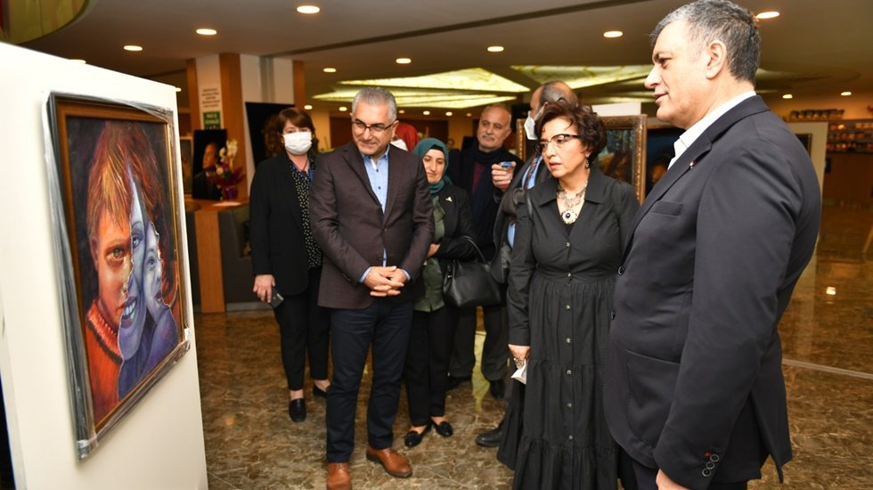 Başkan Bozkurt'tan sanata sanat&ccedil;ıya &ouml;vg&uuml;: "Sanat insanın kendini ifade etme şeklidir"