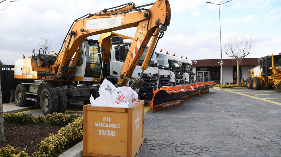 Beylikdüzü belediyesi kar yağışı öncesi alarma geçti