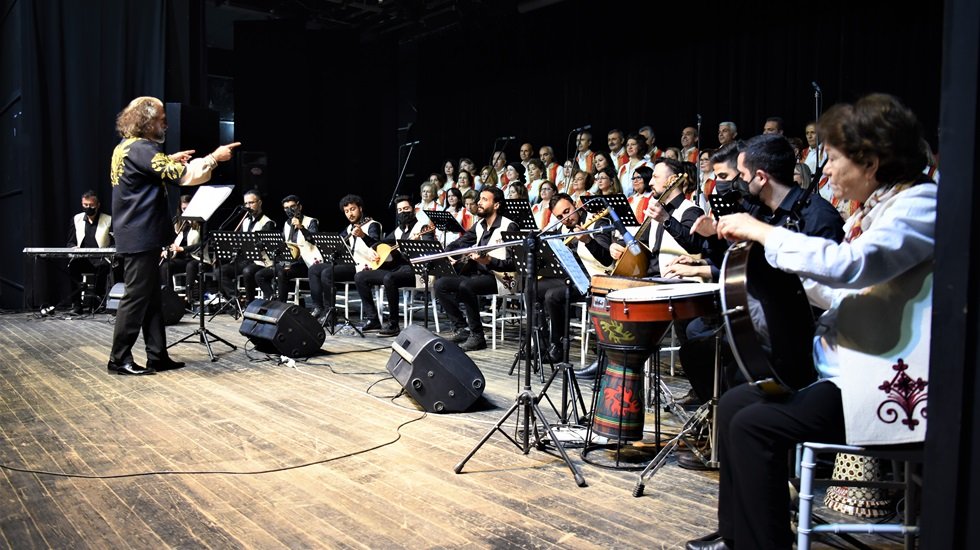 Bornova&rsquo;da Halk M&uuml;ziği r&uuml;zgarı