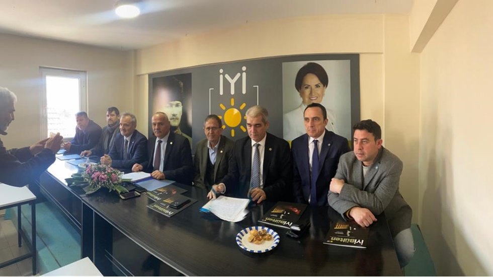 Bunun adı 'yap işlet vatandaşa &ouml;det'tir