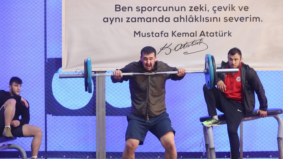 Büyükşehir Başpehlivanları sezona iddialı hazırlanıyor