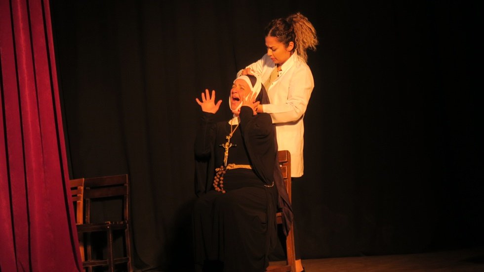 &lsquo;&lsquo;&Ccedil;ehov&rsquo;un insanları&rsquo;&rsquo; Fo&ccedil;a&rsquo;da sahnelendi