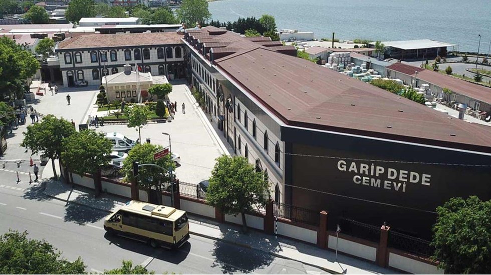 Diyanet işleri kanunu g&ouml;r&uuml;ş&uuml;l&uuml;rken AİHM kararına rağmen Cemevleri yine yok sayıldı