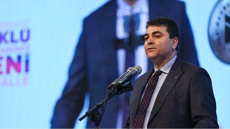 DP lideri Uysal, fazla &ouml;denen iki aylık maaşı Meclis&rsquo;e iade etti