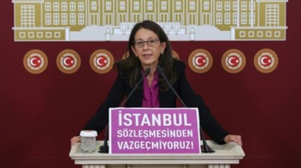 Ersoy&rsquo;dan &ldquo;8 Mart Kadınlar G&uuml;n&uuml;&rsquo;n&uuml;n Resmi Tatil ilan edilmesi&rdquo; i&ccedil;in kanun teklifi