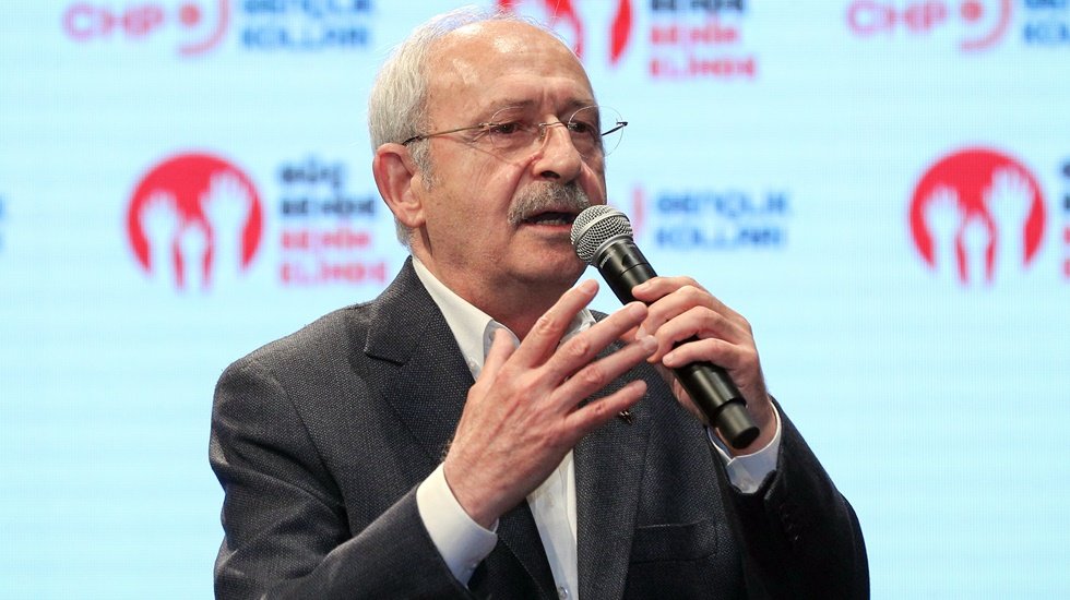 Kılı&ccedil;daroğlu'ndan iktidara: Gitmeyeceğiz, seni g&ouml;ndereceğiz