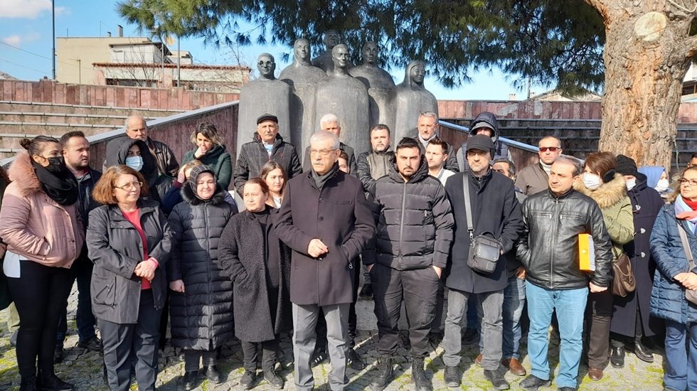 Mahkeme kararına rağmen esnafın d&uuml;kkanlarının yıkımına CHP&rsquo;li Beko&rsquo;dan tepki