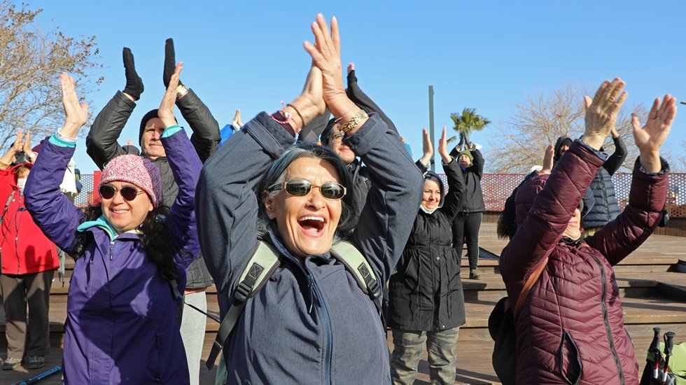 Sahilde kahkaha sesleri...