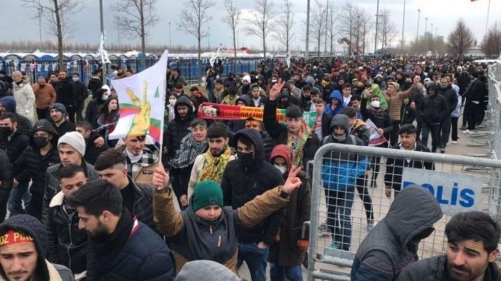 Valilik a&ccedil;ıkladı: İstanbul'da Newroz kutlamalarında 83 g&ouml;zaltı