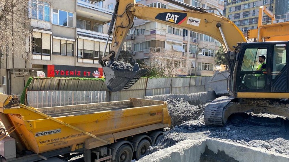 2017'de durdurulan G&ouml;ztepe-Ataşehir- &Uuml;mraniye Metrosu t&uuml;m hızıyla s&uuml;r&uuml;yor