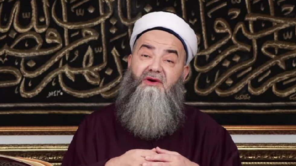 C&uuml;bbeli Ahmet'ten inciler: HDP'ye oy verenler vatandaşlıktan &ccedil;ıkarılsın