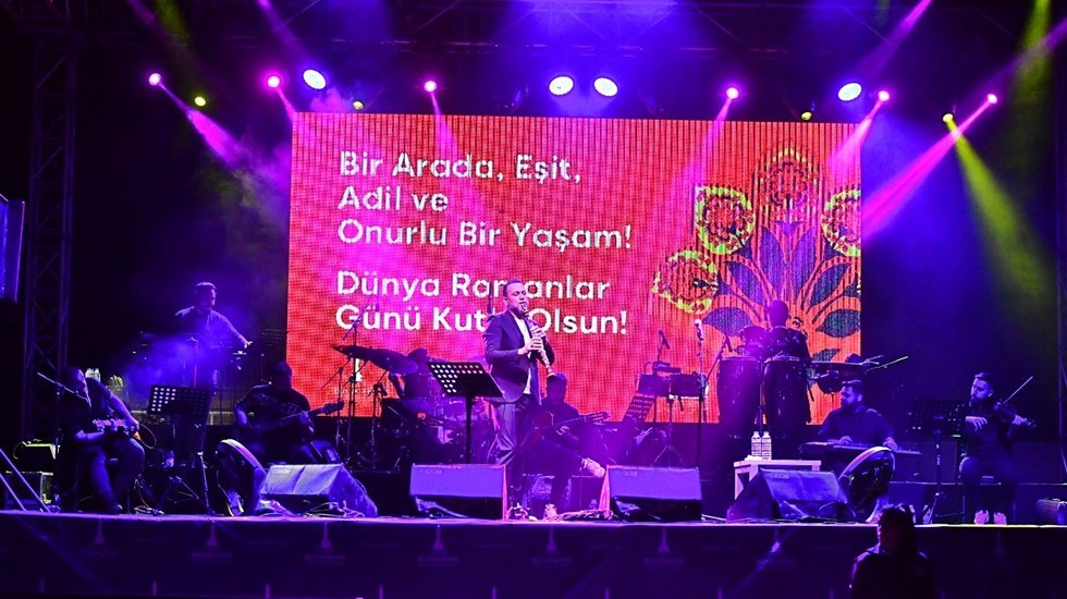 Hüsnü Şenlendirici: “Ruhunun Roman olması önemli”