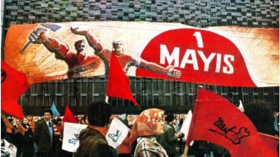 1 Mayıs öncesi operasyonlara bugün de İzmir’de devam edildi...