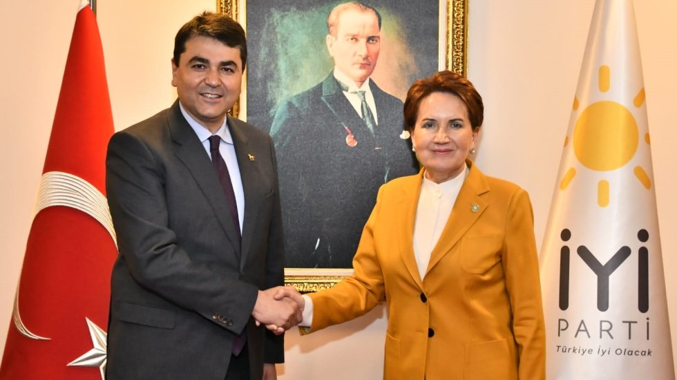 İYİ Parti lideri Meral Akşener, DP lider G&uuml;ltekin Uysal'ı kabul etti