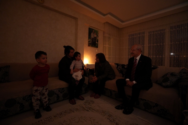 https://yenisoluk.com/uploads/2022/04/kılı&ccedil;daroğlu demir ailesi (4)