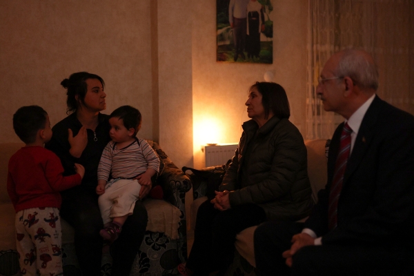 https://yenisoluk.com/uploads/2022/04/kılı&ccedil;daroğlu demir ailesi (5)