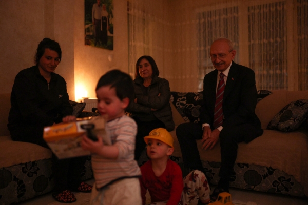 https://yenisoluk.com/uploads/2022/04/kılı&ccedil;daroğlu demir ailesi (9)