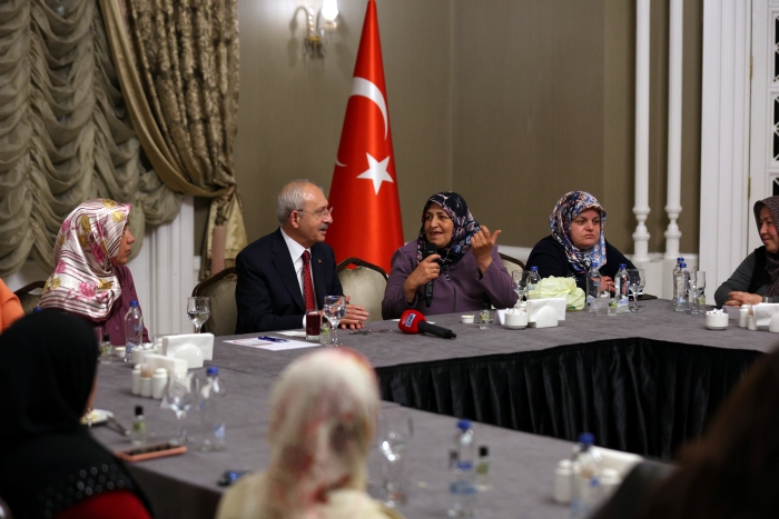 https://yenisoluk.com/uploads/2022/04/kılı&ccedil;daroğlu iftar (9)