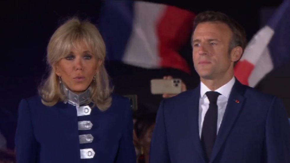 Macron'dan zafer konuşması: Aşırı sağı engellemek için bana oy verdiler