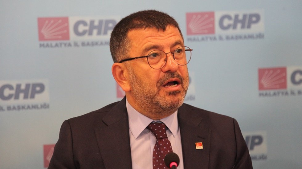 Mahkeme kadıya m&uuml;lk değil, Et S&uuml;t Kurumu size m&uuml;lk değil, T&uuml;rkiye AKP&rsquo;ye m&uuml;lk değil!