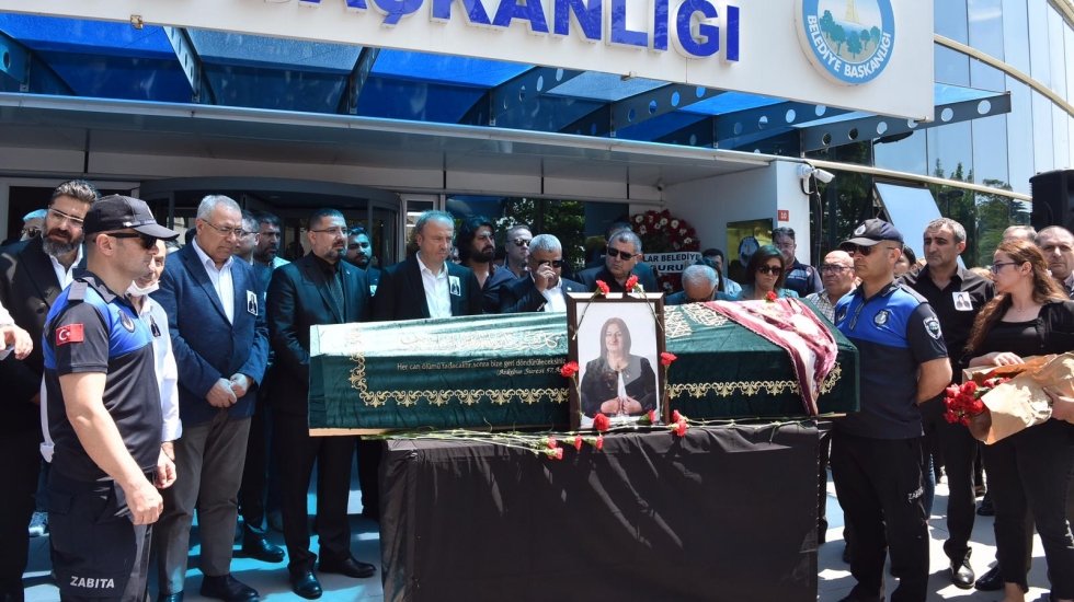 Avcılar Belediye Meclis Üyesi Oya Yıldırım Turan son yolculuğuna uğurlandı